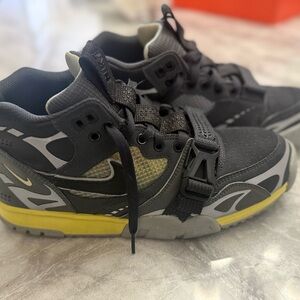 Nike Air Trainer 1 SP “Light Smoke Grey/Black/Yellow” — Men’s Size 9.5
